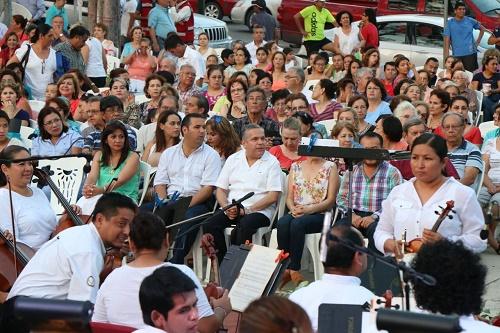 Ofrece OSUAT concierto en la colonia Petrolera