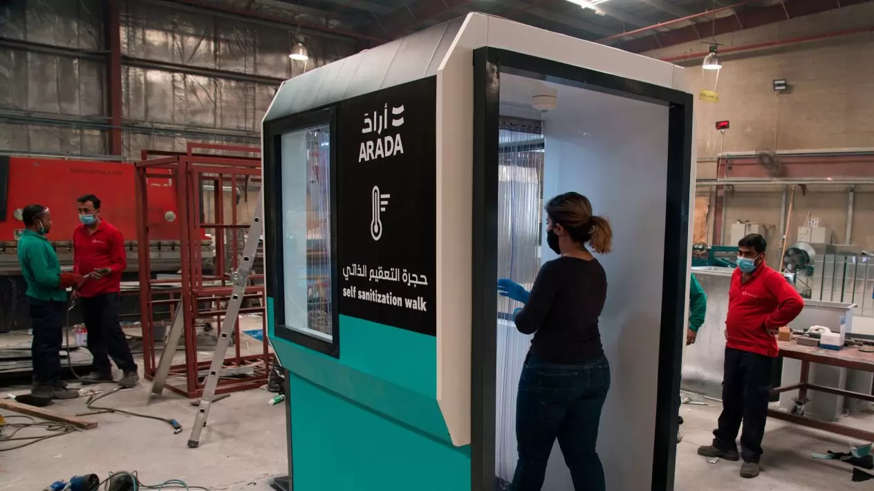 Cabinas desinfectantes contra COVID-19, una tendencia que se acerca