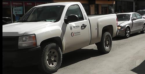 Vigila contraloría el uso de vehículos oficiales