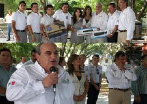 Todo el apoyo a la educación:  Benet