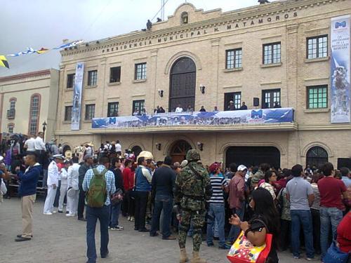 Se desarrolla con éxito desfile del 20 de Noviembre
