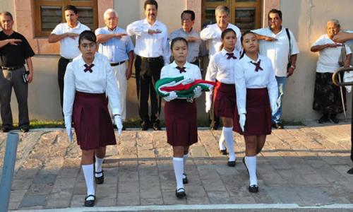 Ayuntamiento atendió demanda educativa de 400 alumnos