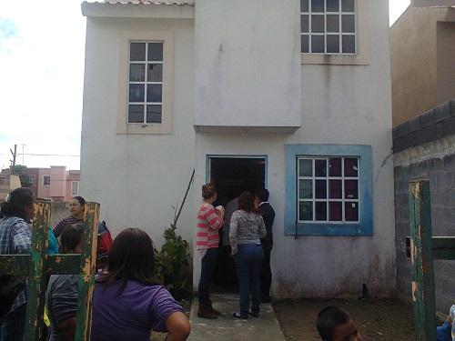 70 Niños reciben clases en casas abandonadas