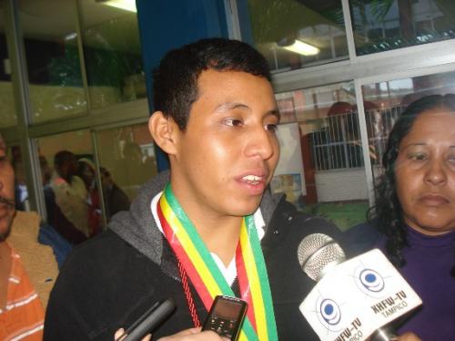 Genio en astro física de Altamira podría representar a México en concurso en Kazajistán