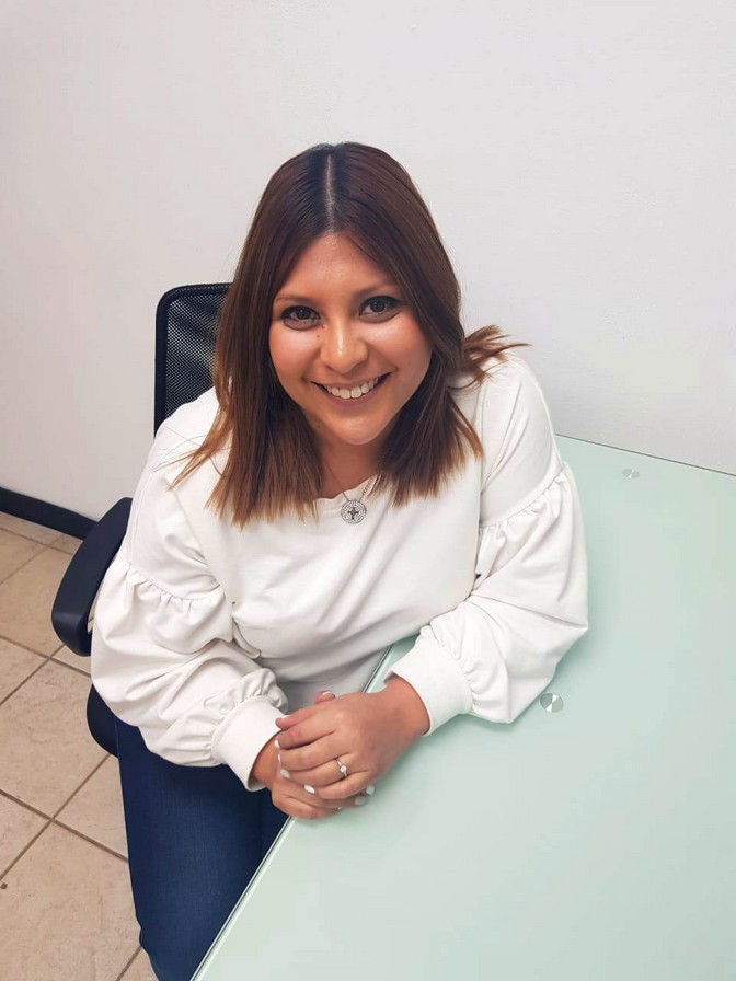 œNO más candidatos improvisados, YO alzo mi mano: Ingrid Ortiz.