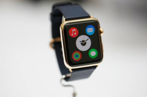 El mundo de la moda, dividido con la primera impresión del reloj de Apple