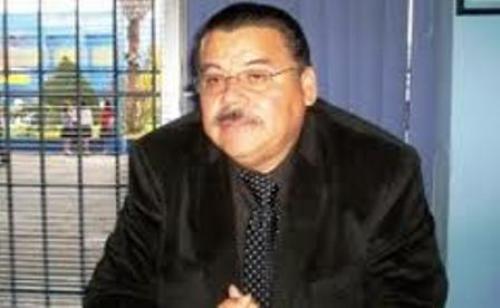 Formarán profesionistas de alto nivel en la Universidad Juan José de la Garza