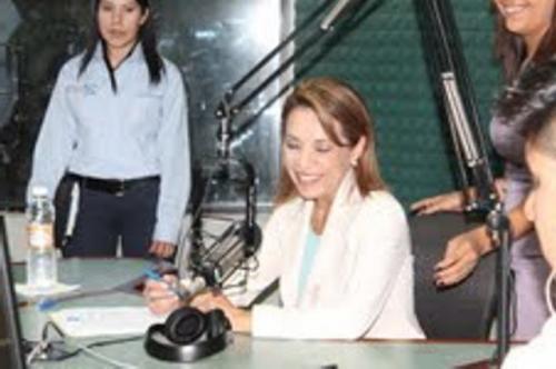 Quiere ser no sólo “La Jefa” si no también Comandanta