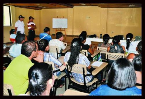 Por inseguridad los maestros no renuncian en la zona rural