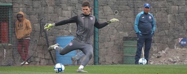 Jurado y Ceppelini debutan con Cruz Azul