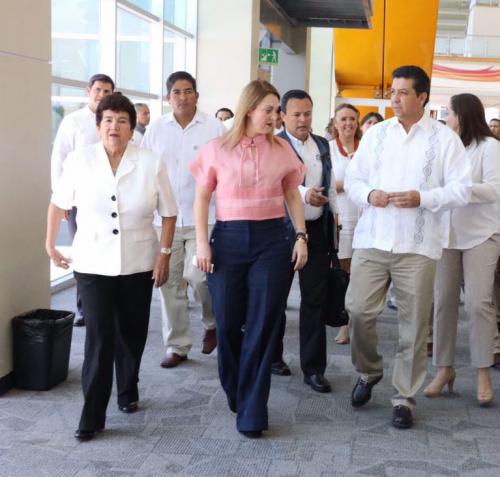 Plantea Magdalena Peraza proyectos turísticos al titular de la SECTUR Enrique de la Madrid Cordero