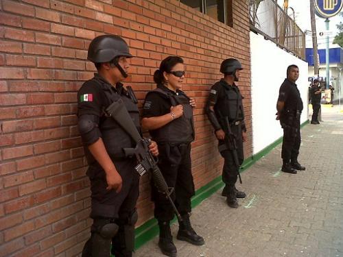 Van 15 renuncias de policías