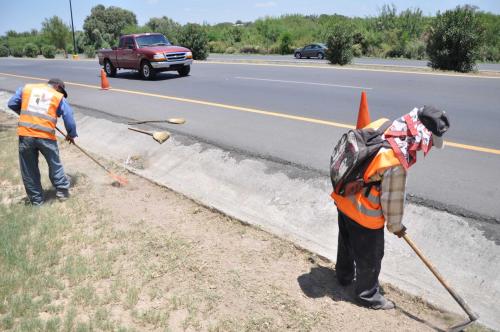 Intensifican limpieza en el Bulevar Colosio y Calzada de los Héroes