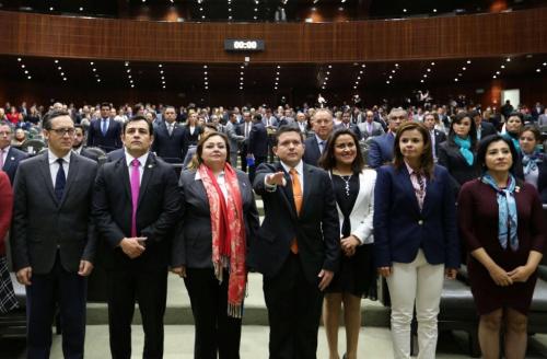 Ex secretario de Alcaldesa toma protesta como Diputado Federal