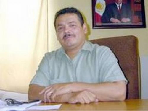 Resucitan en proyectos partidistas a Roberto López