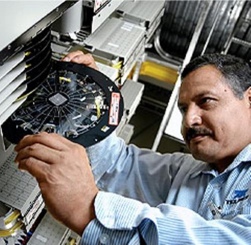 Atienden telefonistas de Matamoros 200 servicios diarios