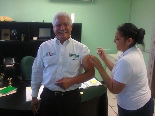 Inicia campaña de vacunación