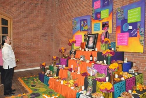 Emociona presentación de Viola Trigo