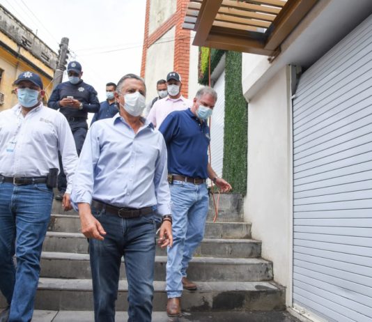 Impulsa Chucho Nader Desarrollo Comercial y Mayor Seguridad en la Zona de los Mercados