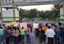 Se manifiestan afuera de la mañanera de AMLO en Reynosa