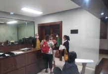 Se reúnen familiares de fallecida con Secretario del Ayuntamiento