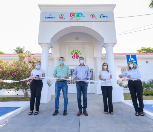 Reinauguran Chucho y Aida el Centro de Rehabilitación Integral de Tampico