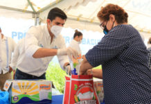 Encabeza René Sentíes Jornada de Venta de Abarrotes a Bajo Costo