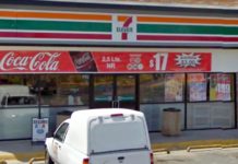 Rateros asaltan tienda comercial en complejo residencial