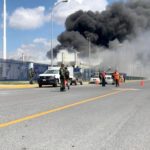 Voraz incendio arrasa empresa maquiladora (1)