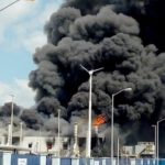 Voraz incendio arrasa empresa maquiladora (2)