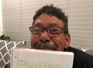 Abuelito aprende a leer y escribir en la pandemia