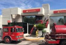 Se incendia Banco Santander en Victoria