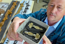 FOTOS: Descubren en Alemania la tumba intacta de un noble enterrado con seis mujeres hace 1.500 años