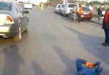 Atropellan a obrero en libramiento a Monterrey y cafre se da a la fuga