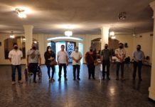 Protestan delegación “Mexicanos con AMLO”