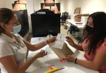 Exhorta Municipio a beneficiarios a recoger sus Becas