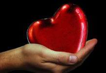 ¡Quiere a tu corazón! Come aguacates, uvas y frutos secos