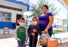 DIF Reynosa entrega útiles escolares a menores de CAIC Almendros
