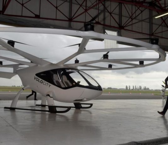 París hará pruebas con taxis voladores a partir de 2021