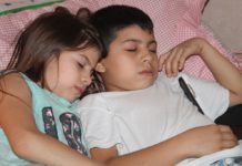 Dormir bien mejora rendimiento escolar: IMSS