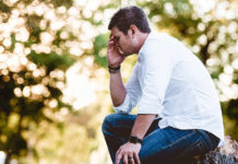 Científicos afirman que la inteligencia de la humanidad está disminuyendo (y revelan el porqué)