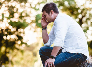 Científicos afirman que la inteligencia de la humanidad está disminuyendo (y revelan el porqué)