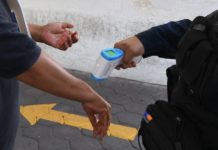 Tomar la temperatura en la muñeca no detecta el Covid: Doctores