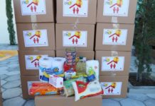 Entrega DIF 60 cenas navideñas diariamente