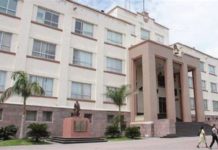 Gobierno descarta despidos de trabajadores por recortes federales