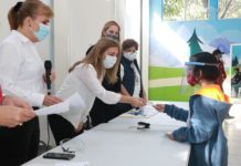 Entrega Aída Féres de Nader Becas “Sin Límites” a Estudiantes con Discapacidad