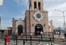 Baja afluencia de feligreses en la Iglesia de Guadalupe.