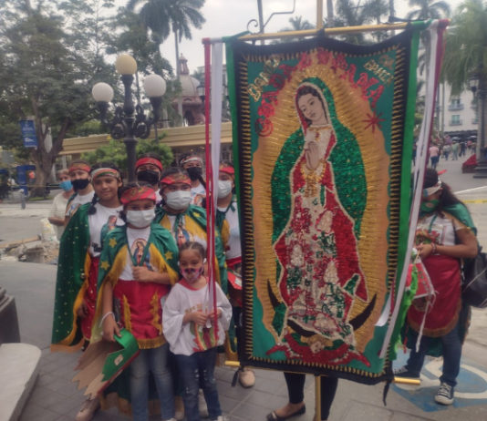 Acuden a darle las gracias a la Virgen de Guadalupe