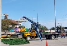 Instalan pinito de navidad en plaza principal Hidalgo