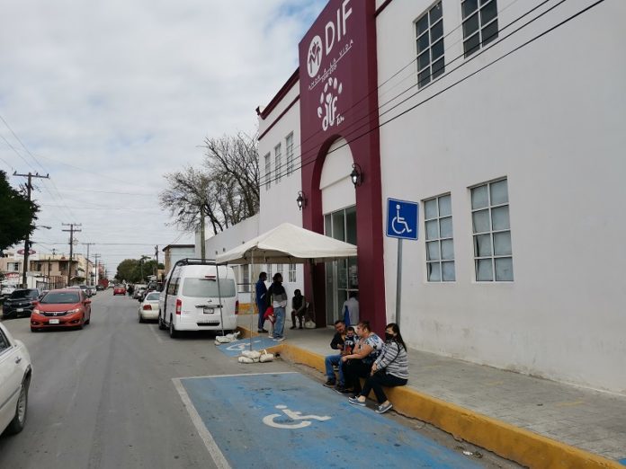 Tramitan 80 apoyos por defunción COVID-19 en el DIF.